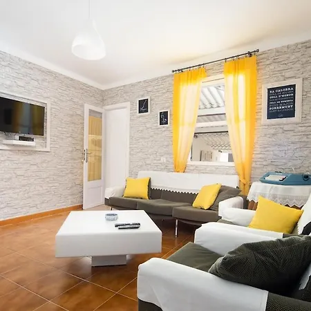 Holiday home Maria De La Salut *